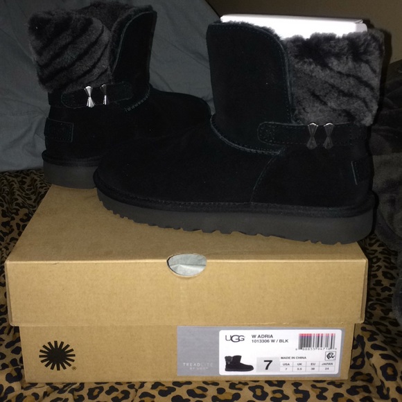 uggs sz 7 - Picture 5 of 8